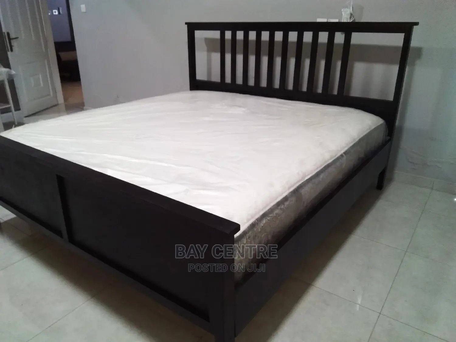 Black King Size Bed