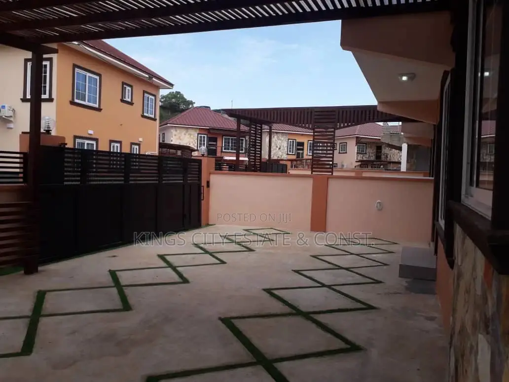 Furnished 4bdrm House in Achimota for sale