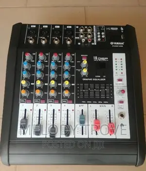 Yamaha PH400 USB(4 Channel) Powered Mixer