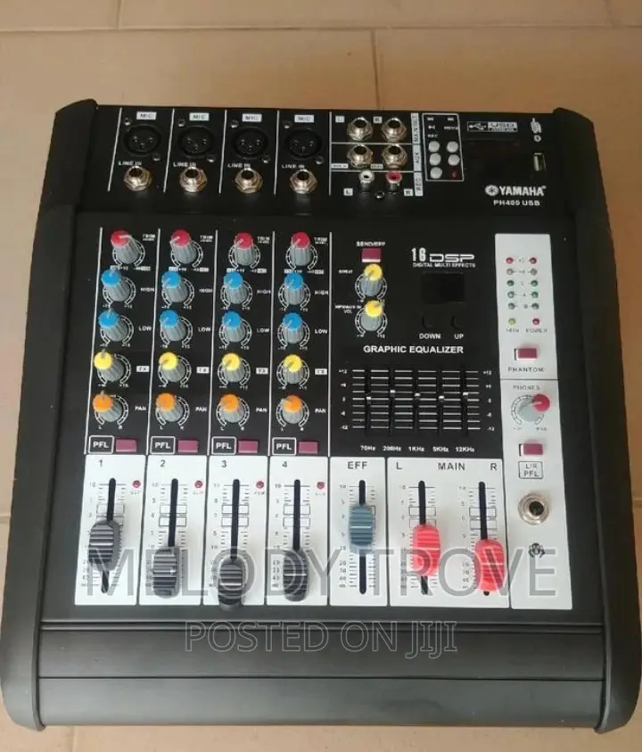 Yamaha PH400 USB(4 Channel) Powered Mixer