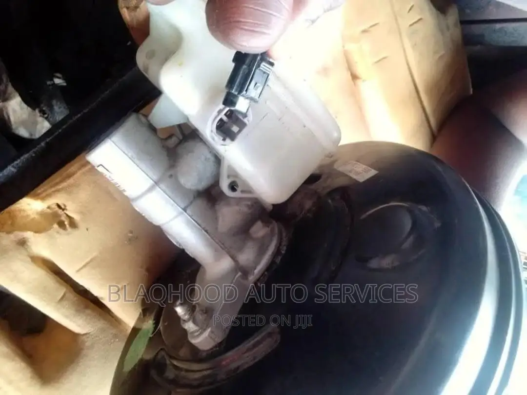 Toyota Rav4 2005-2013 Complete BRAKE PORT in Stock