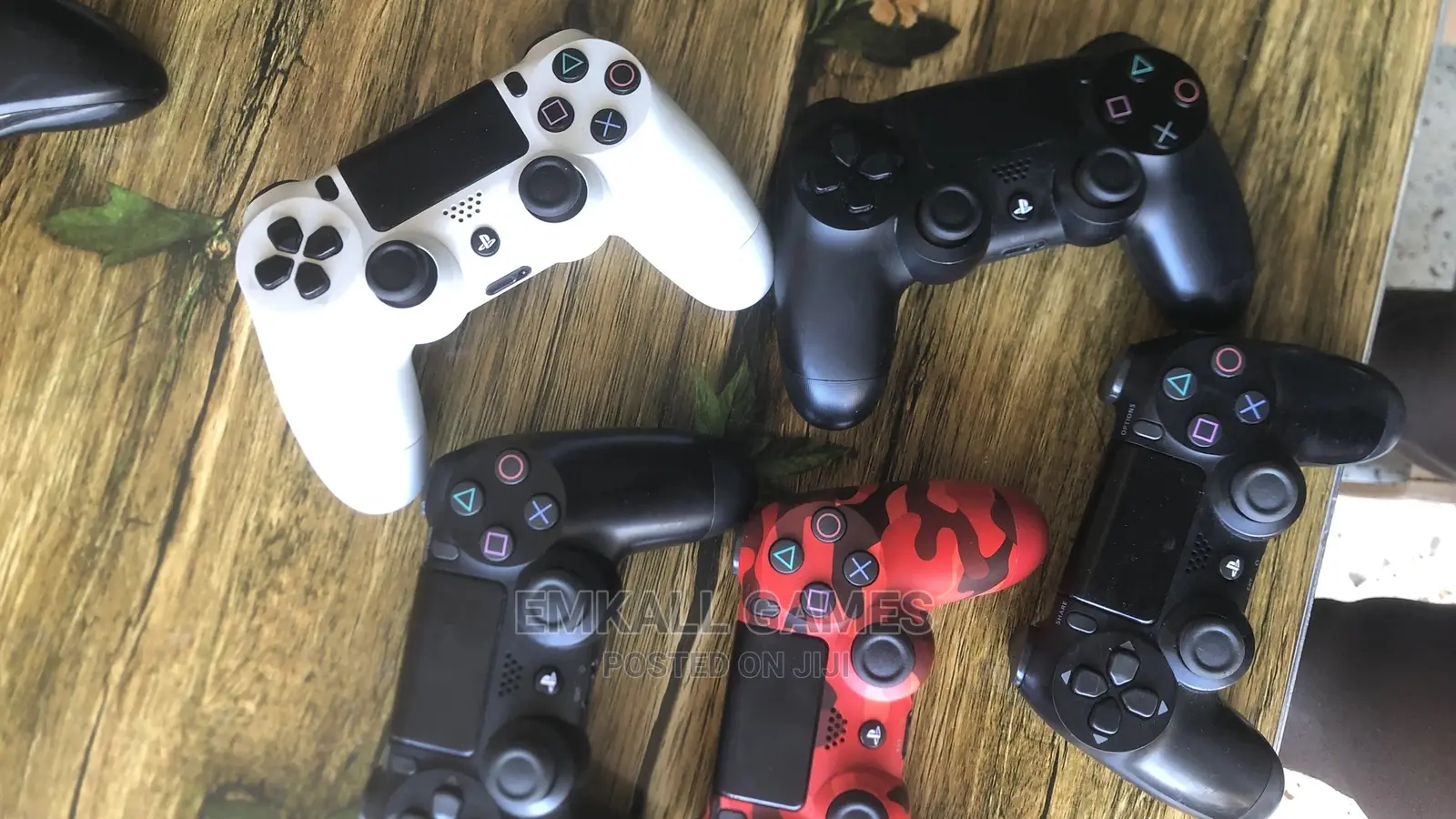 PS4 Home Used Controllers Available