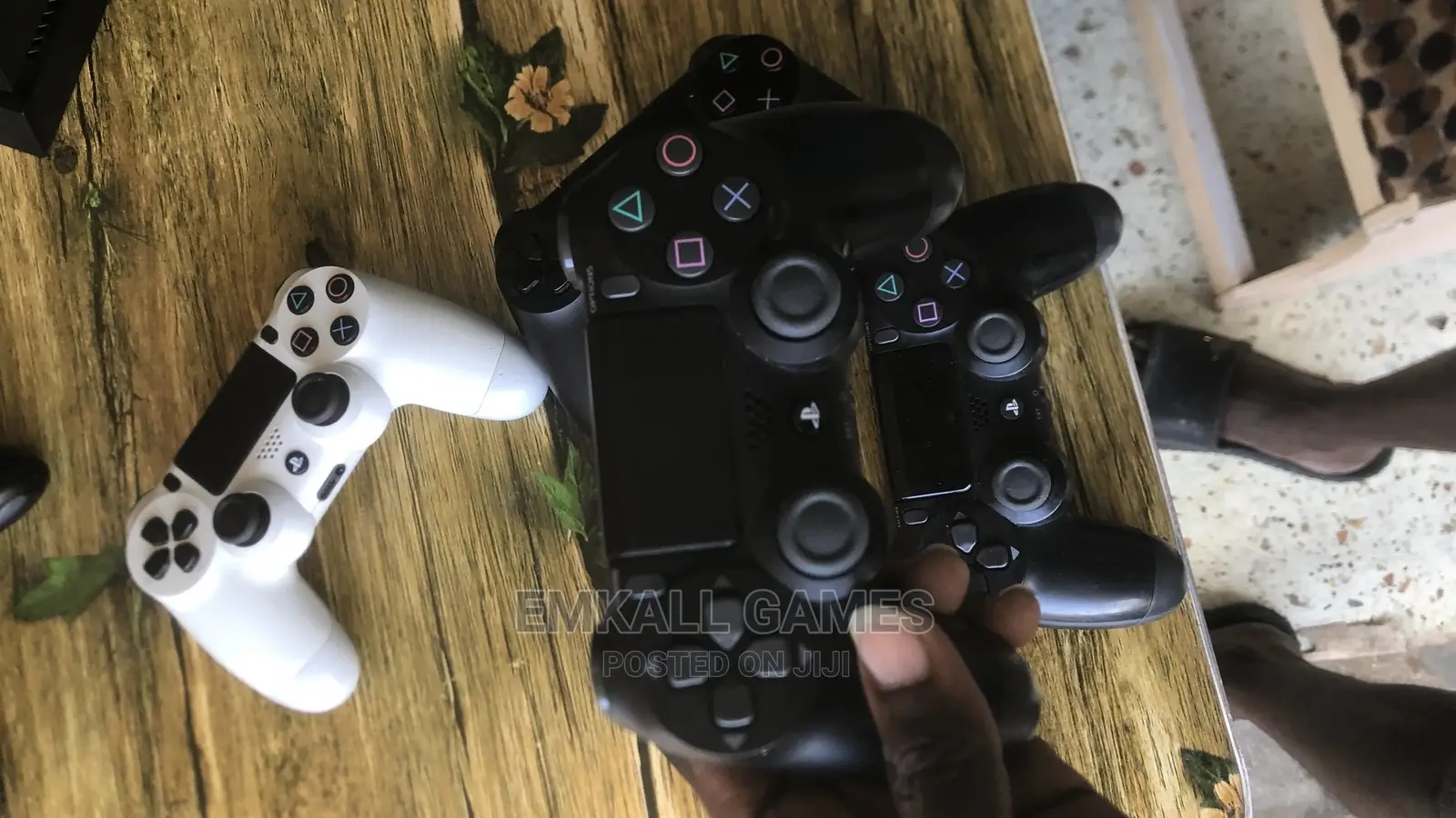 PS4 Home Used Controllers Available