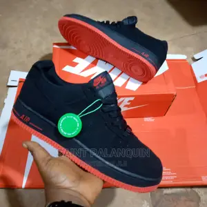 Nike Air Force 1
