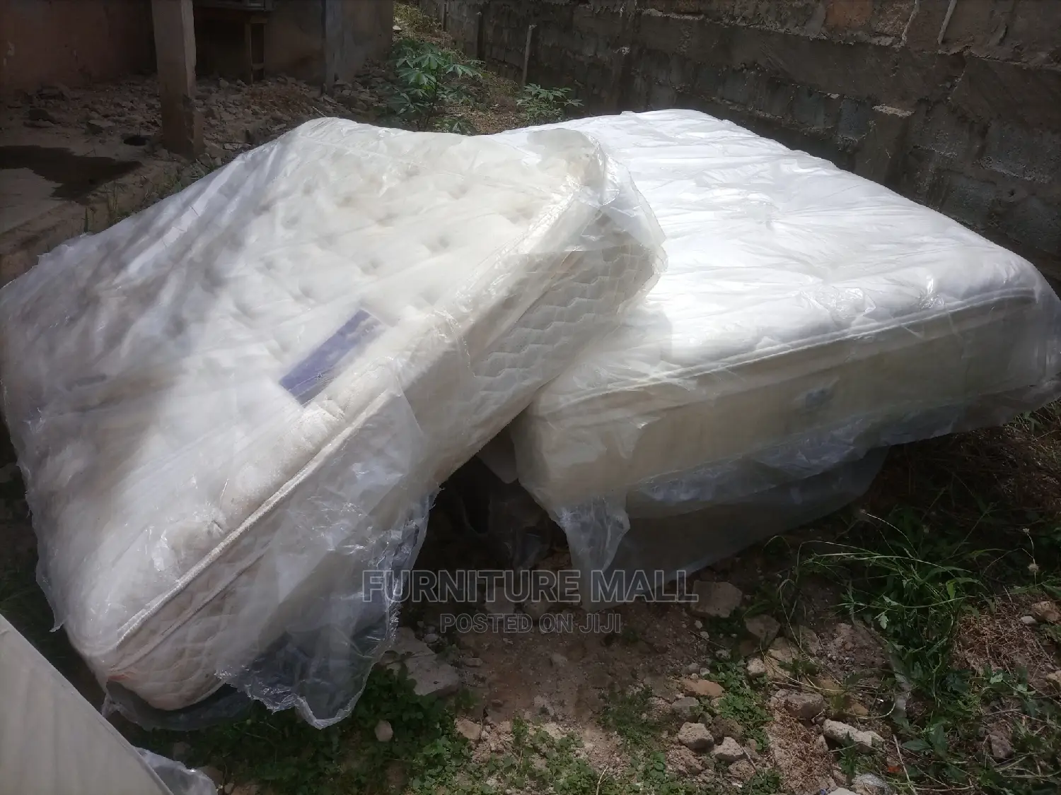 80by60 Queen Mattress 13inches Thickness . Free Delivy