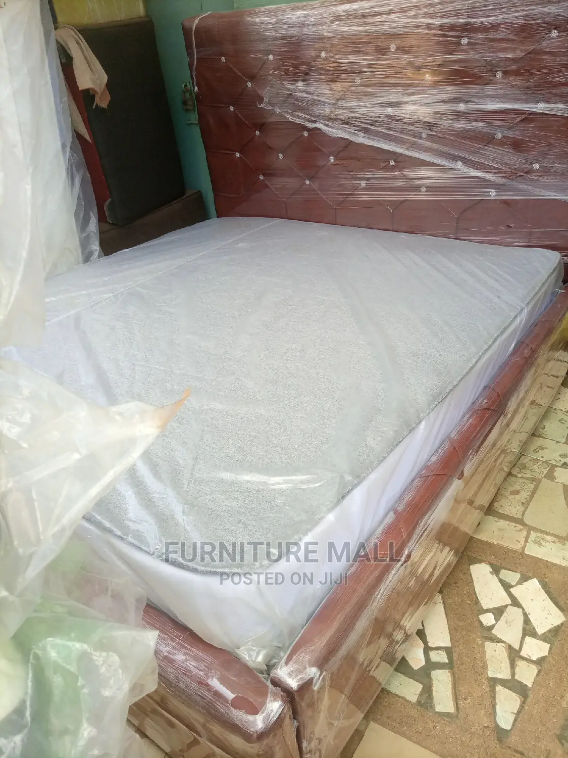 Classic Kingsize Bed With Matress . Free Delivery