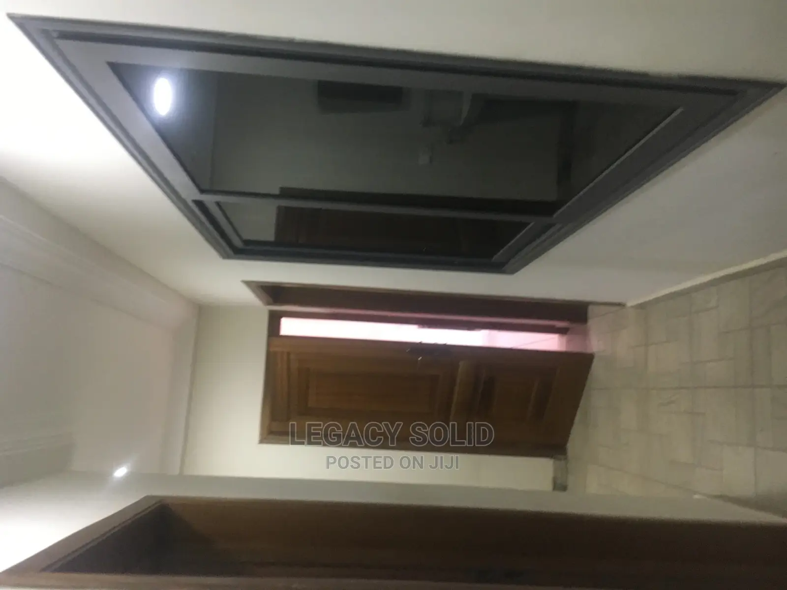 3bdrm Townhouse / Terrace in Legacy Consult, Ledzokuku-Krowor for rent
