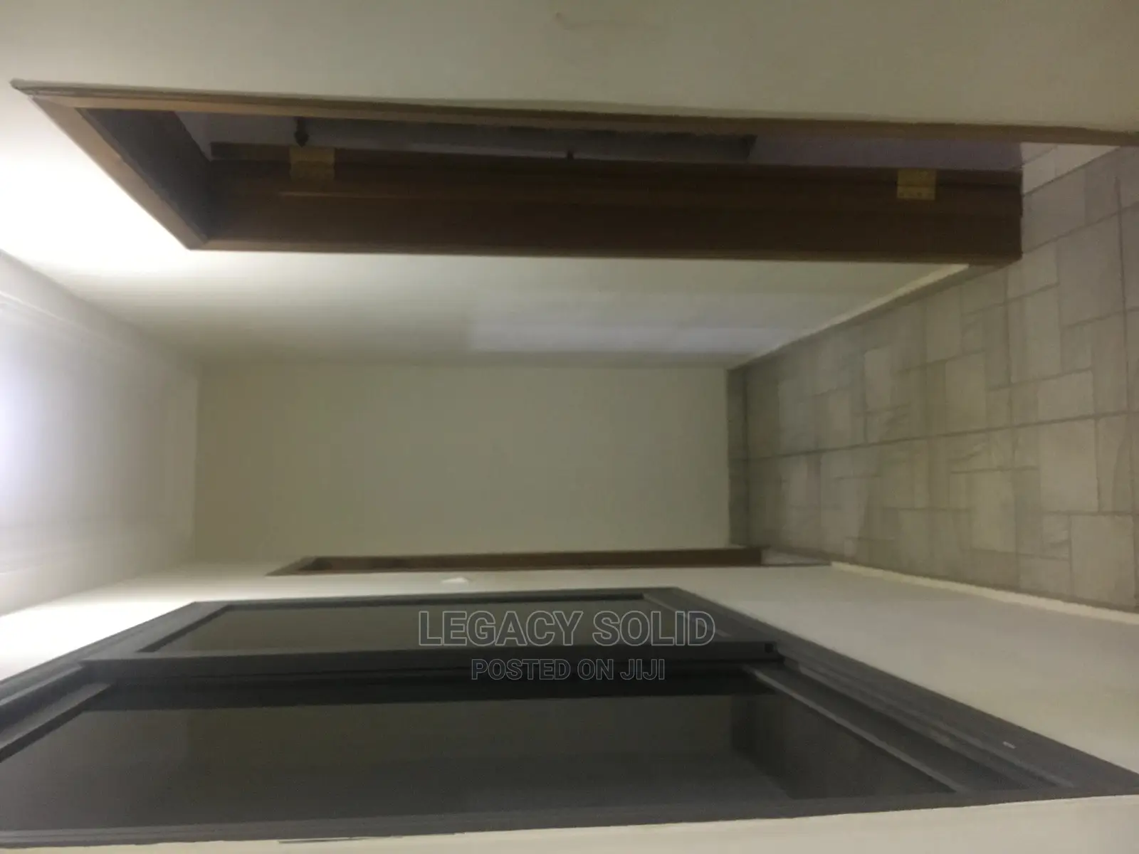 3bdrm Townhouse / Terrace in Legacy Consult, Ledzokuku-Krowor for rent