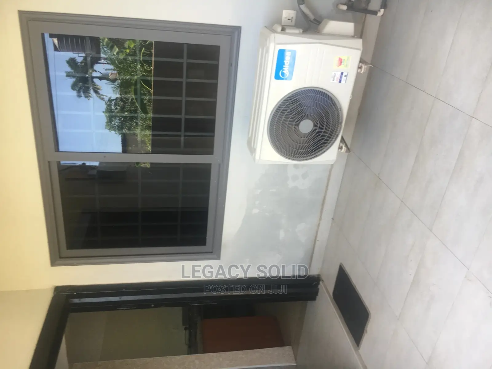 3bdrm Townhouse / Terrace in Legacy Consult, Ledzokuku-Krowor for rent