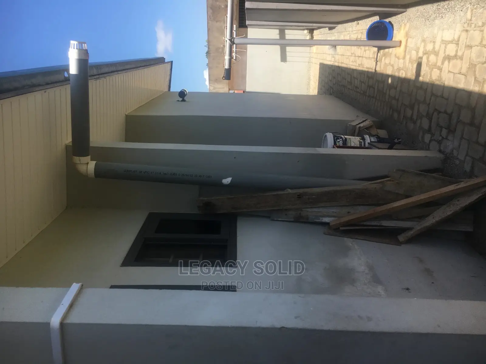 3bdrm Townhouse / Terrace in Legacy Consult, Ledzokuku-Krowor for rent
