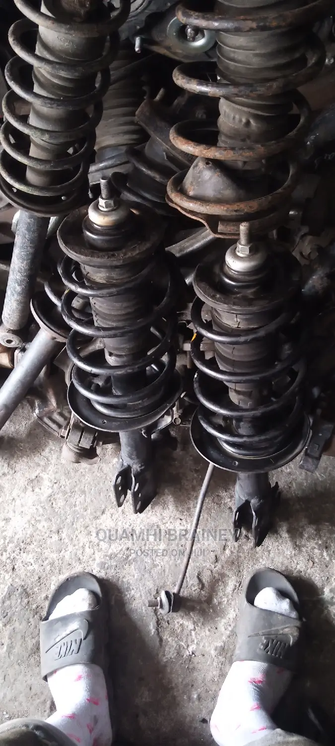 Toyota Yaris/Vitz Front Shocks