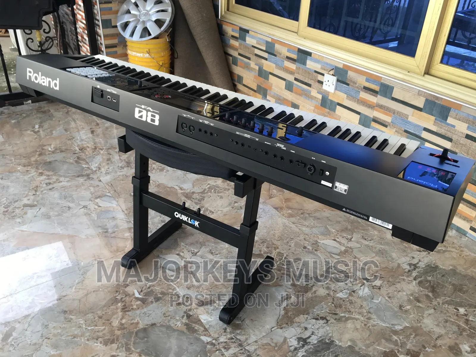 Roland Fa08 Music Workstation