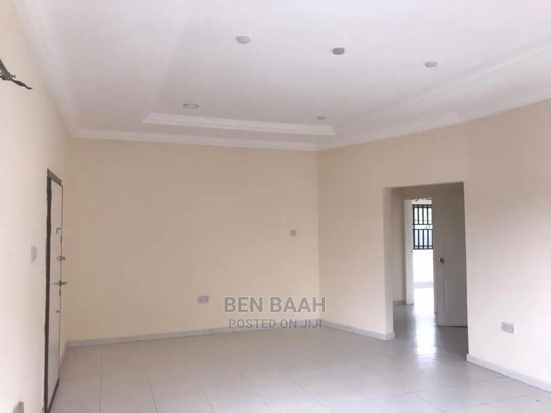 4bdrm Duplex in Ben Properties, Ga East Municipal for sale