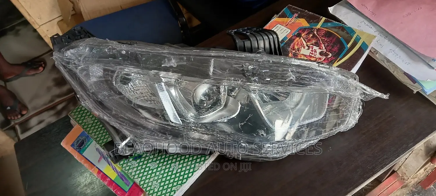 Honda Civic 2016-2019 Front HEADLIGHT Pair in Stock