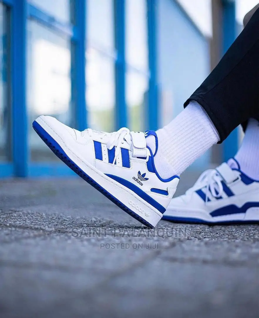 Adidas Sneak
