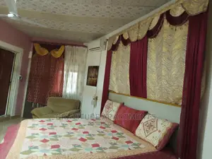 Presidential Suite-1brm+Sit-Out Lounge Ghc500 Per Day:2guest