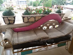 Presidential Suite-1brm+Sit-Out Lounge Ghc500 Per Day:2guest