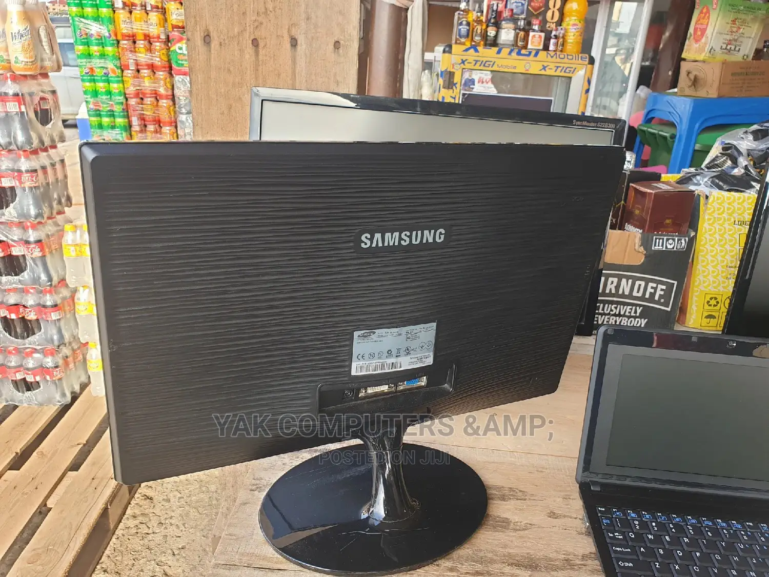 24 Inch Full Hd Led Samsung Monitor With Vga and Dvi