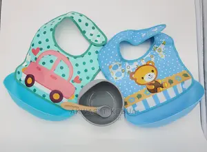 Detachable Bib