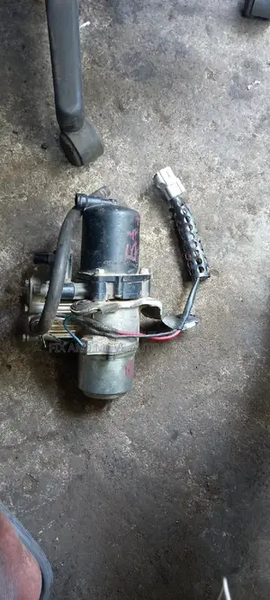 Toyota Sequoia 2008-18 Air Suspension Hydraulic Pump