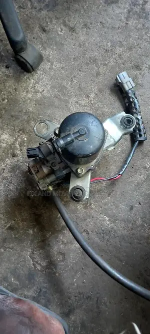 Toyota Sequoia 2008-18 Air Suspension Hydraulic Pump