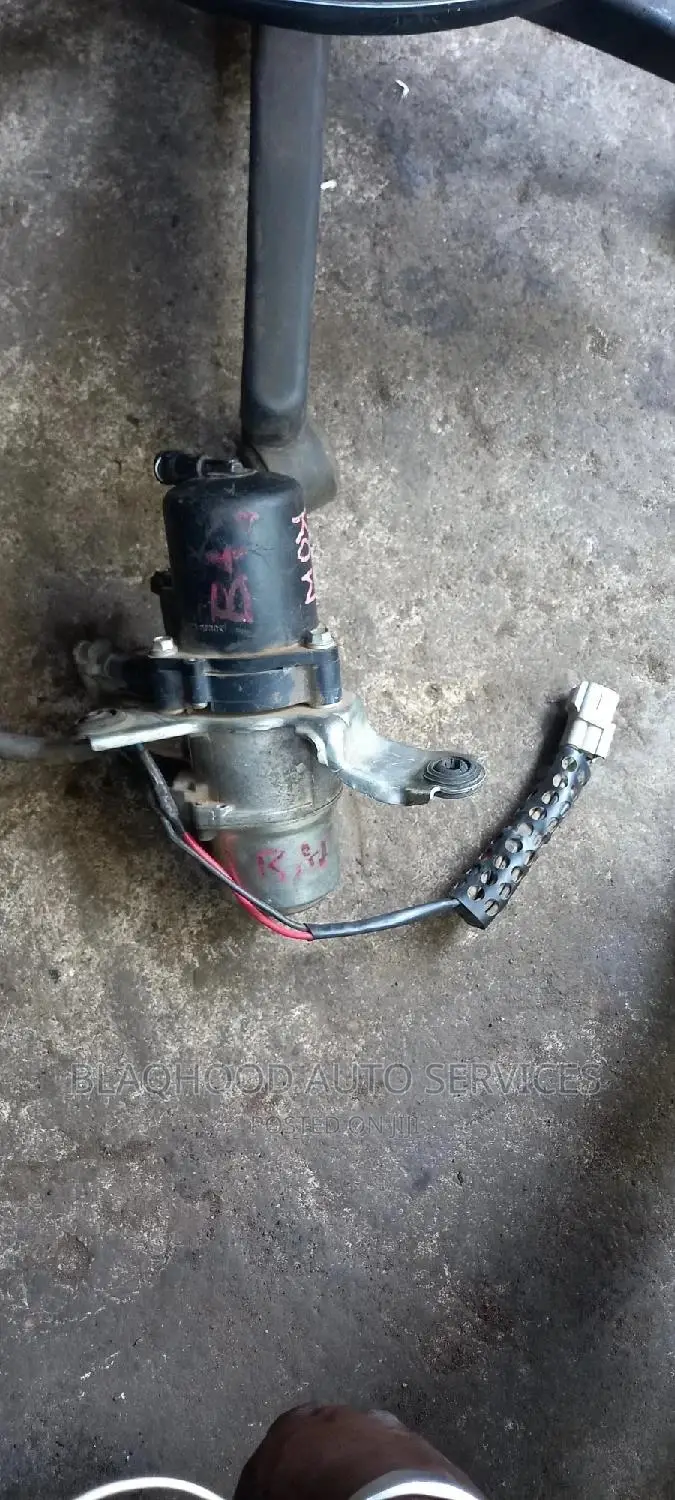 Toyota Sequoia 2008-2018 Air Suspension Hydraulic Pump In