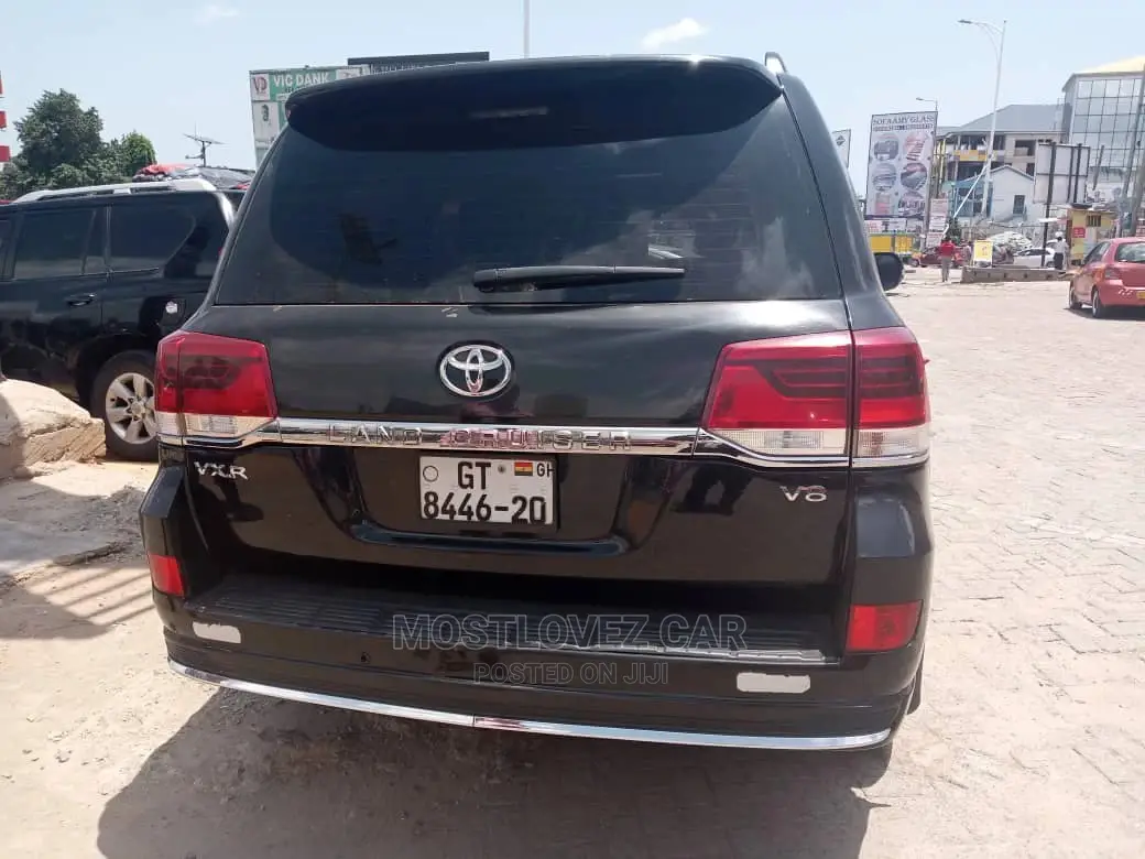 Car Rentals V8 for Hiring Land Cruisers for Rent in Ghana