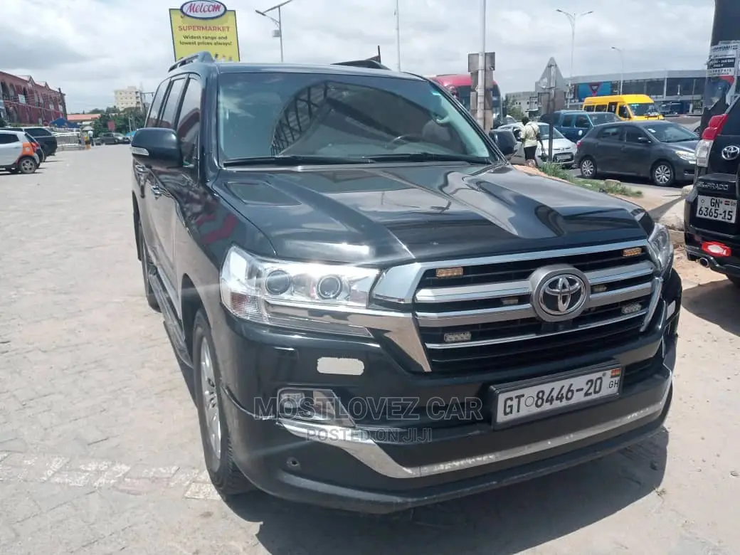Car Rentals V8 for Hiring Land Cruisers for Rent in Ghana