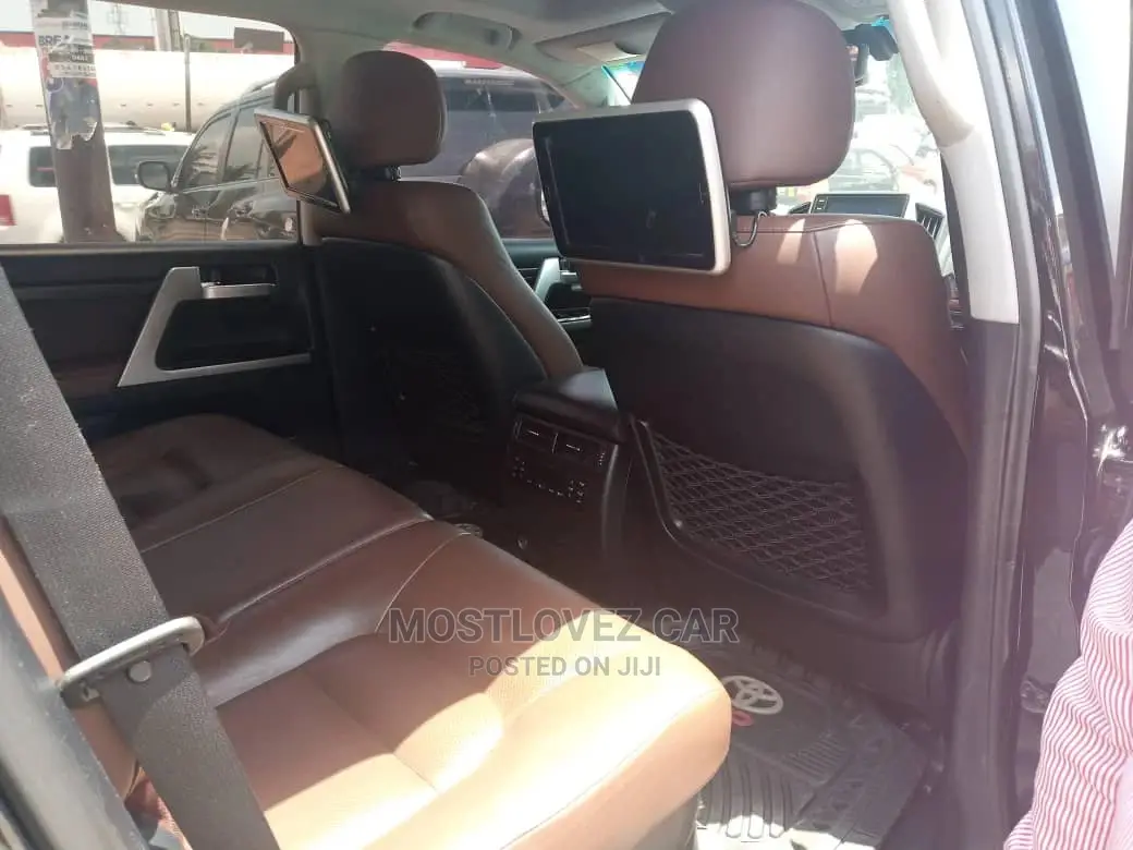 Car Rentals V8 for Hiring Land Cruisers for Rent in Ghana