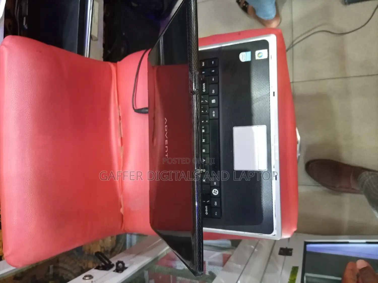 New Laptop Advent 5311 4GB Intel Core 2 Duo HDD 128GB
