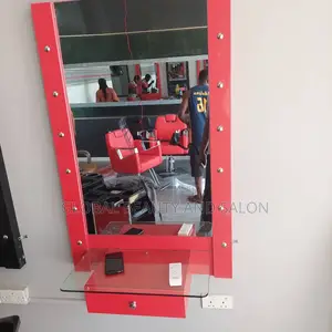 Salon and Barbering Mirrors