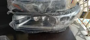 Toyota Highlander 2017-2018 Front HEADLIGHT Pair Available
