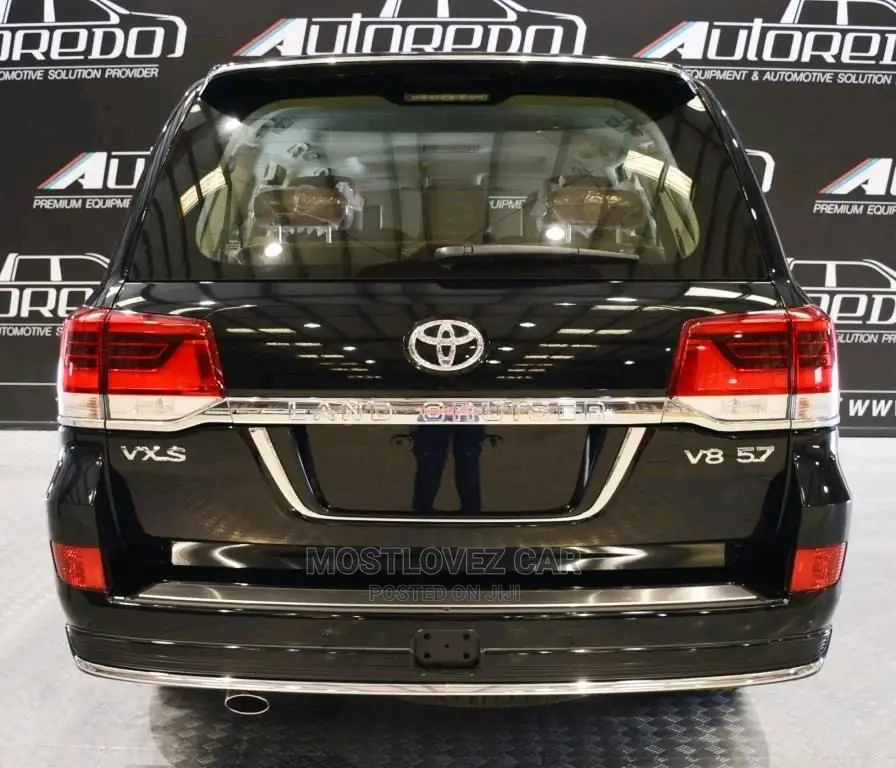Car Rental Land-Cruiser Prado's for Rent in Accra-Ghana