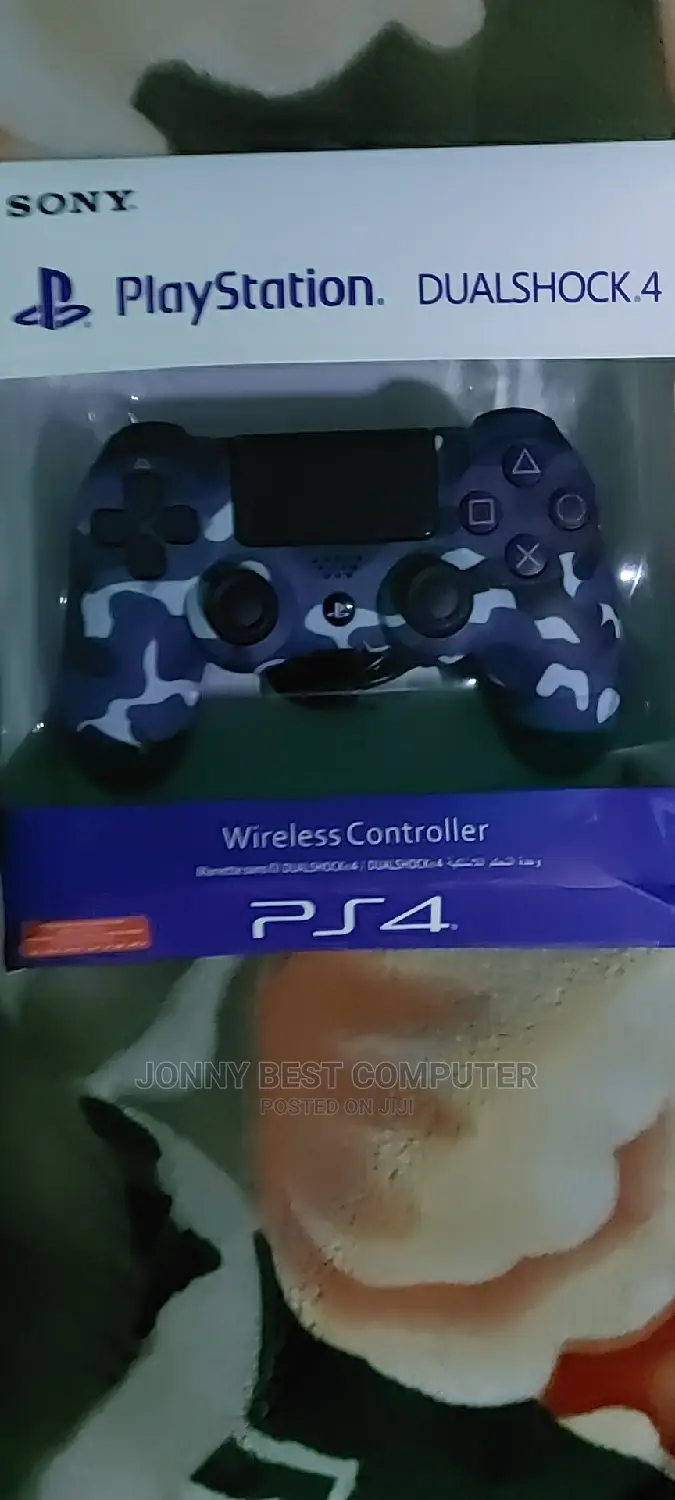 PS4 Game Controller