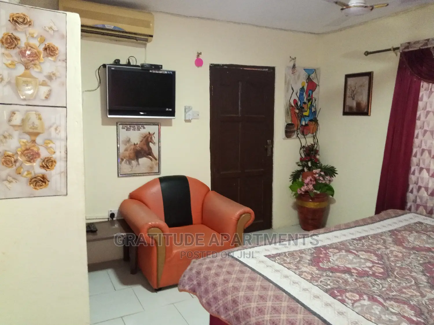 Superoir Elegant Suite: Ghc300 Per - Day 1bdrm - 2 Guests