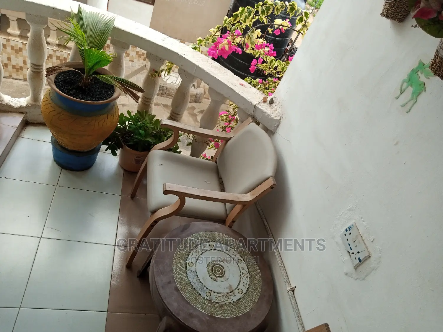 Superoir Elegant Suite: Ghc300 Per - Day 1bdrm - 2 Guests