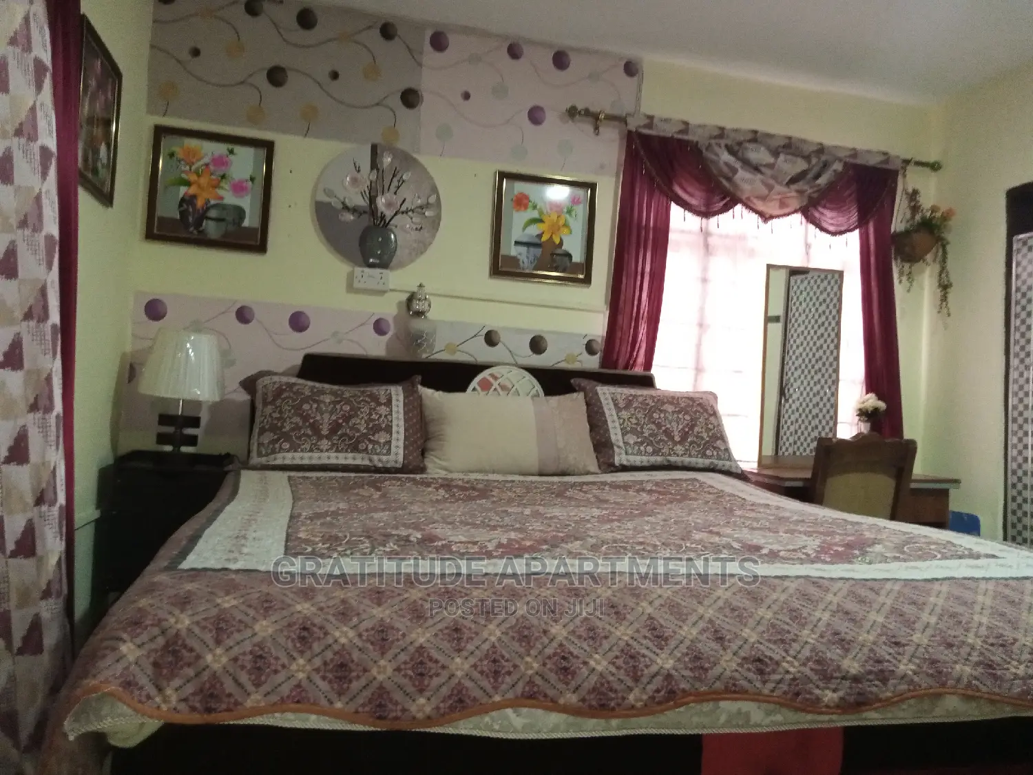 Superoir Elegant Suite: Ghc300 Per - Day 1bdrm - 2 Guests