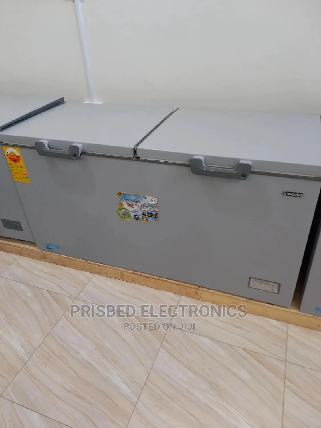 Neon Double Door Chest Freezer 508 Litres