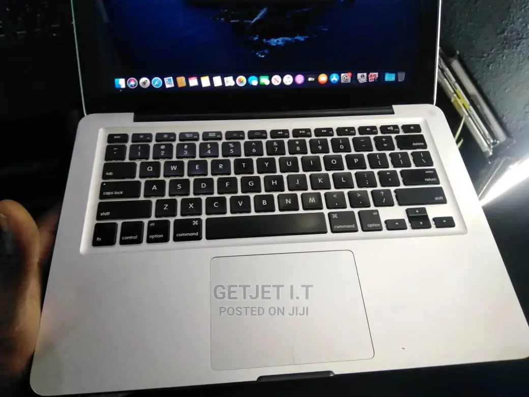 Laptop Apple MacBook 2012 8GB Intel Core i5 HDD 500GB