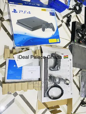 Pre- Owned New PS4 Slim