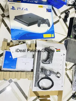 Pre- Owned New PS4 Slim