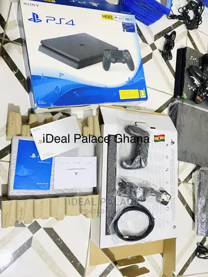 Pre- Owned New PS4 Slim