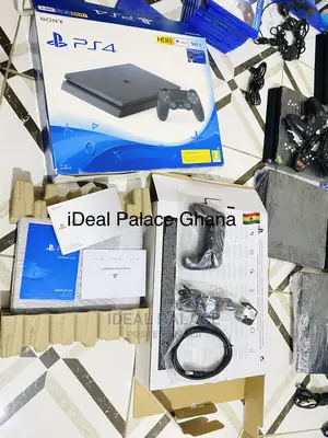 Pre- Owned New PS4 Slim