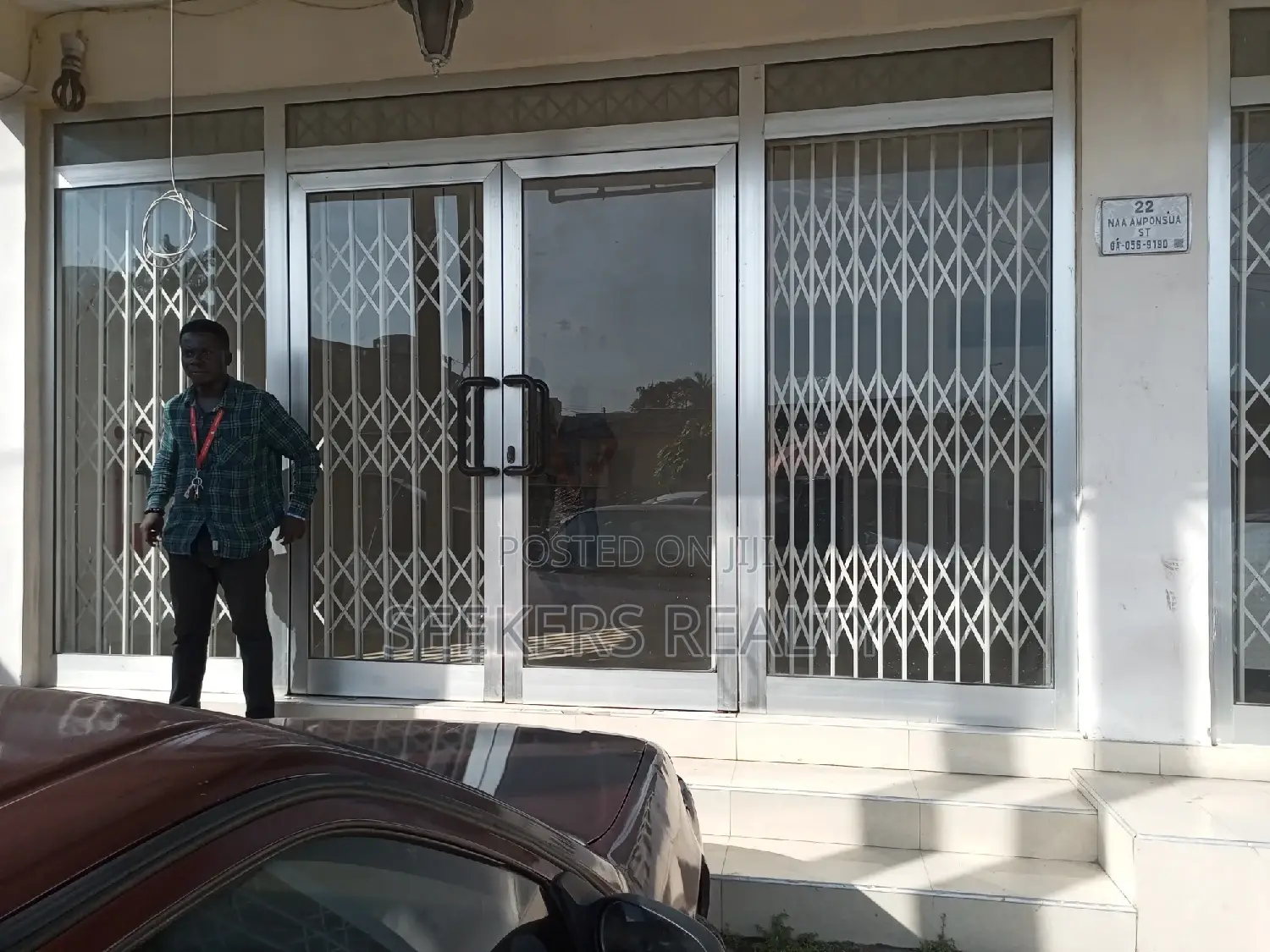 Big Spacious Shop at Osu for Rent