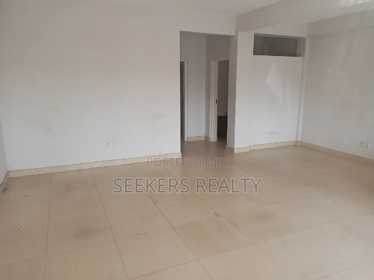 Big Spacious Shop at Osu for Rent