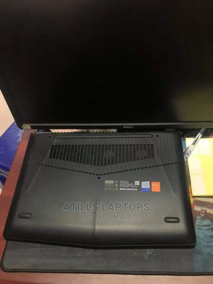 Laptop Lenovo Legion Y520 8GB Intel Core I7 HDD 1T