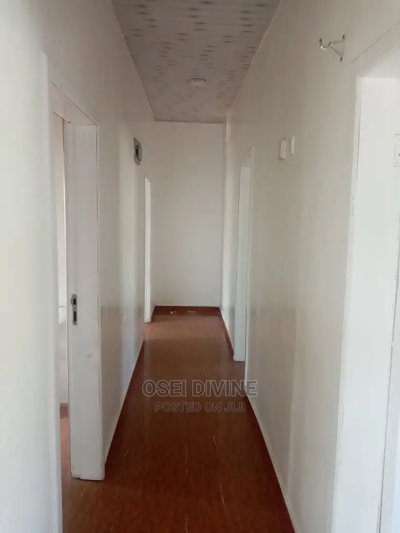 Neat 2-Bedrooms S/C Apartment Dansoman