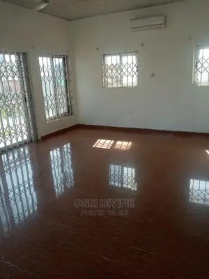 Neat 2-Bedrooms S/C Apartment Dansoman
