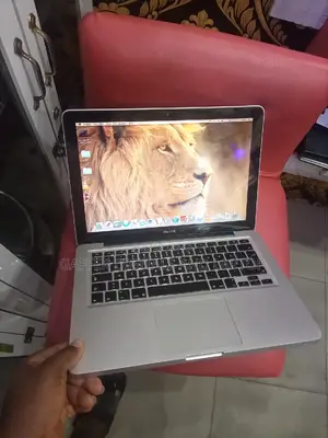 New Laptop Apple MacBook 2012 4GB Intel Core 2 Duo SSD 256GB