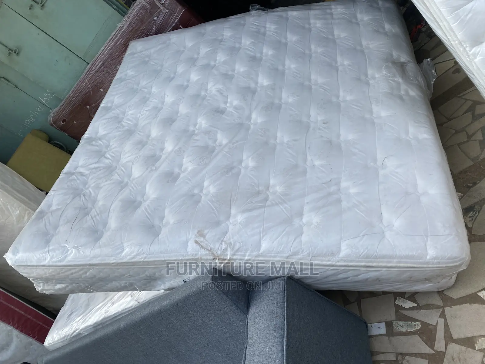 Canadian Kingsize Mattress 13”. Free Delivery